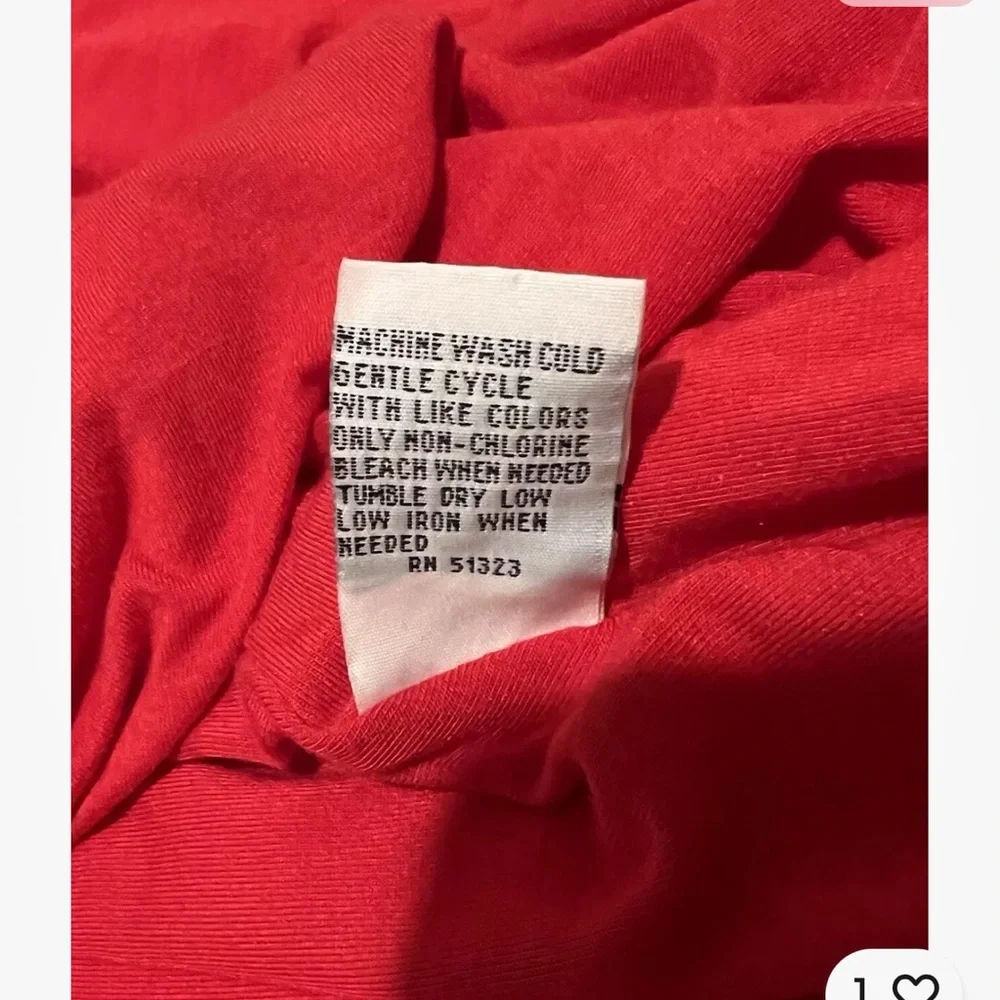 Kenneth Cole Red Blouse With Gathering In‎ Front Size XS Stunning For Holidays - Picture 6 of 7